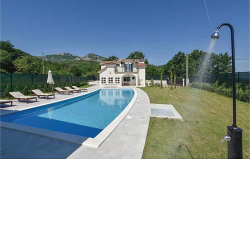 Five-Bedroom Holiday Home in Hrvace