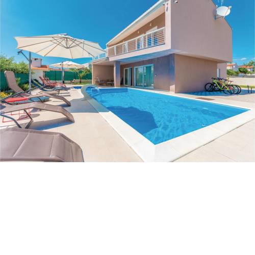 Five-Bedroom Holiday Home in Kakma