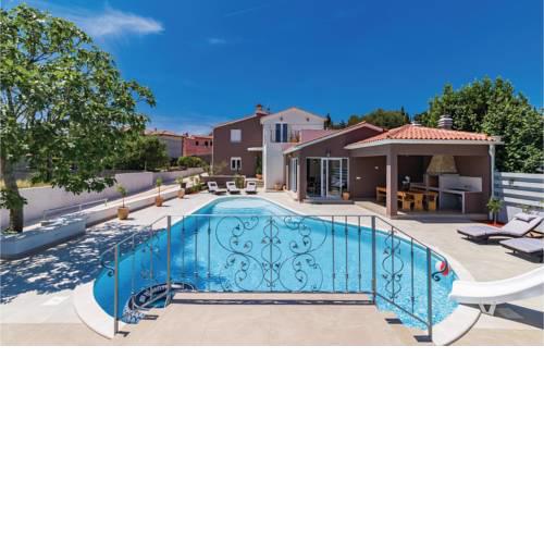 Five-Bedroom Holiday Home in Medulin