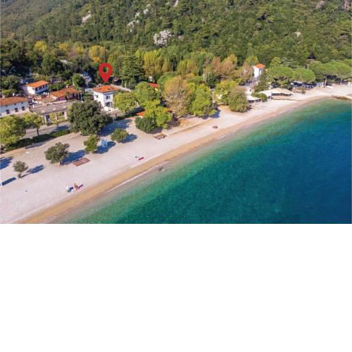 Five-Bedroom Holiday Home in Medveja