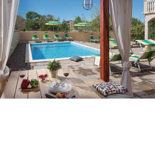 Five-Bedroom Holiday Home in Privlaka