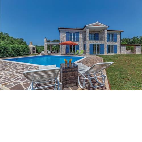 Five-Bedroom Holiday Home in Vilanija