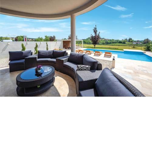 Five-Bedroom Holiday Home in Zminj