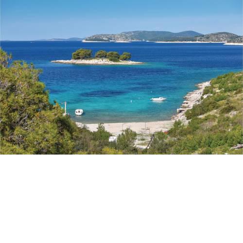Five-Bedroom Holiday home Primosten with Sea view 06