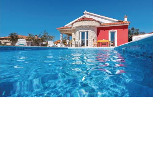 Four-Bedroom Holiday Home in Cista Velika