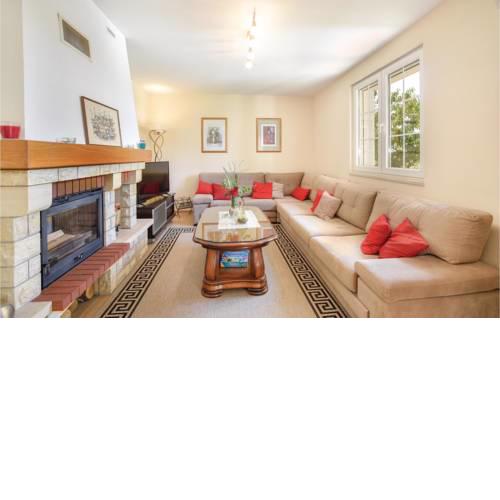 Four-Bedroom Holiday Home in Dicmo
