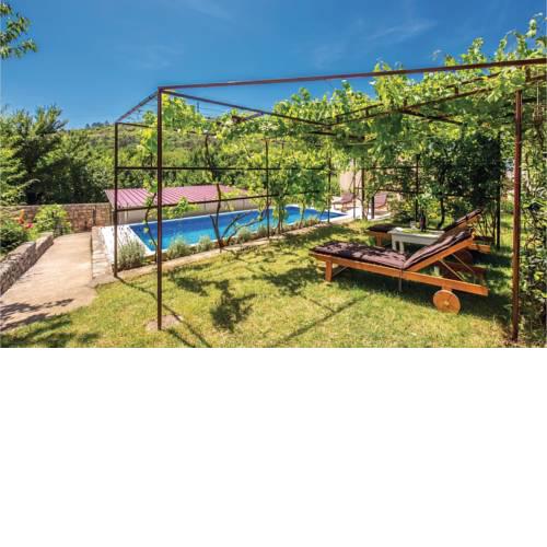 Four-Bedroom Holiday Home in Krizisce