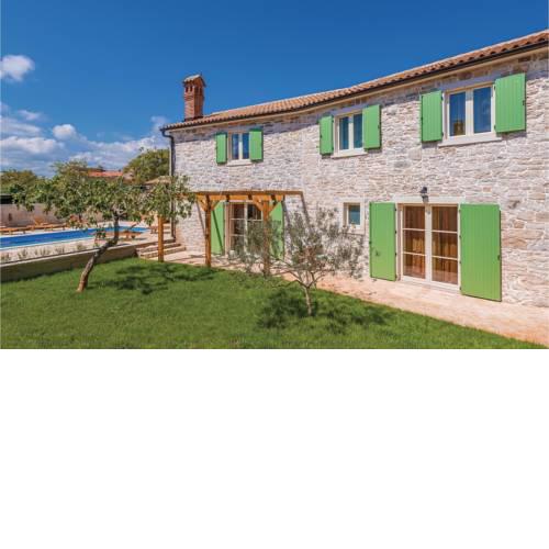 Four-Bedroom Holiday Home in Krnica