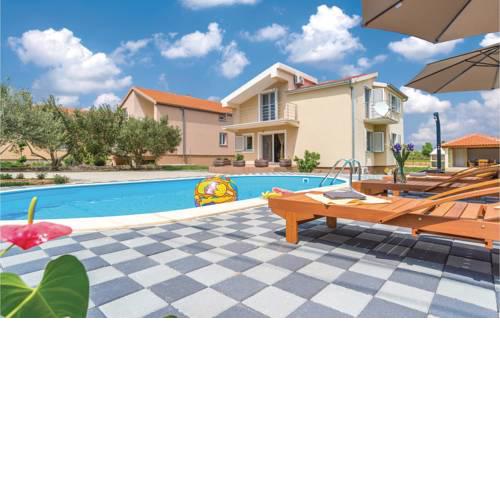 Four-Bedroom Holiday Home in Pristeg