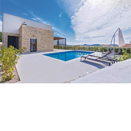 Four-Bedroom Holiday Home in Tribunj