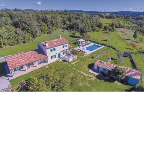 Four-Bedroom Holiday home Labin with a Fireplace 08