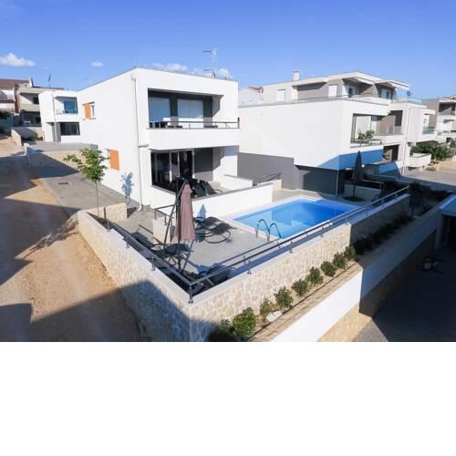Funtastic Pool Villas