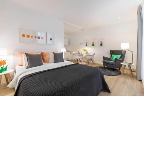 Golden Gate Apartments - Unique Location