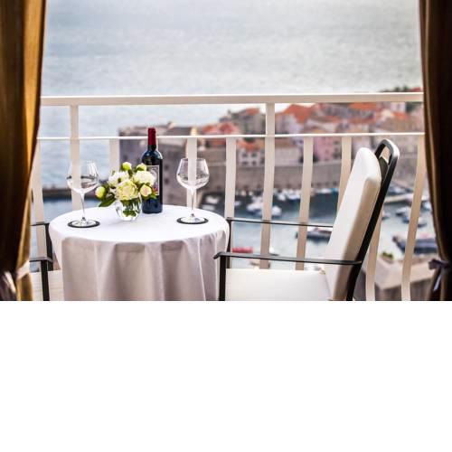Grand View Apartment