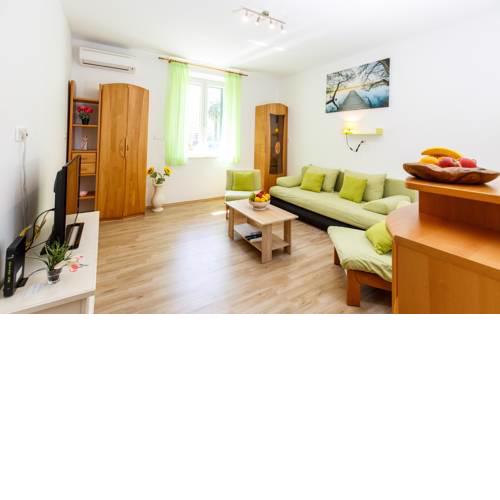 Green Forest Apartment 4+2