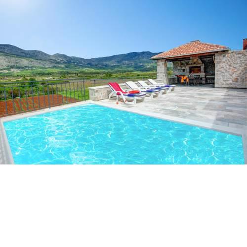 Gruda Villa Sleeps 6 Pool Air Con WiFi