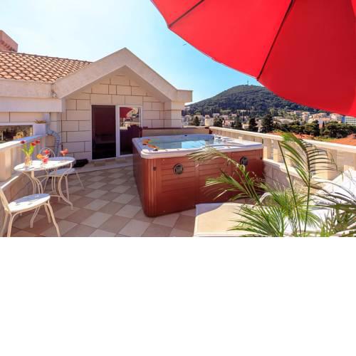 Heavenly Holiday Home