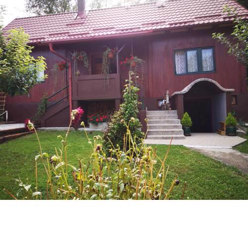 HIŽA BAKE ROZE