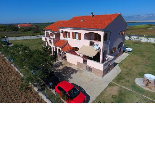 Holiday apartment in Privlaka with sea view, balcony, air conditioning, WiFi 3598-1