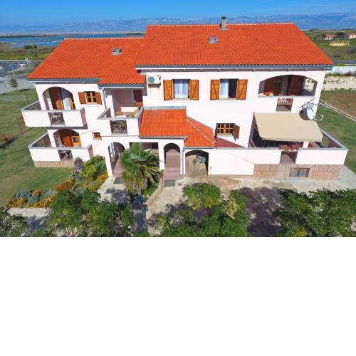 Holiday apartment in Privlaka with sea view, balcony, air conditioning, WiFi 3598-4