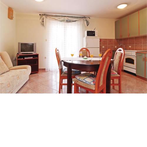 Holiday Apartment Privlaka 05