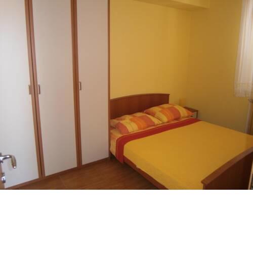 Holiday home 193448 - Holiday apartment 233593