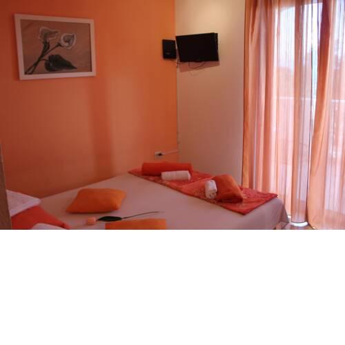 Holiday home 193590 - Holiday apartment 233838