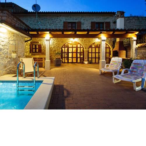 Holiday Home Andoro