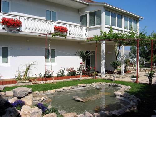 Beautiful Apartment in Pag Dalmatia, Crotia