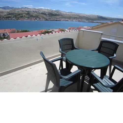 Alluring Apartment in Pag Dalmatia, Crotia