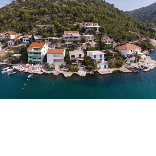 Holiday home Blace Ponta Planika
