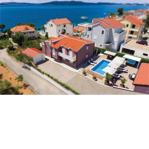 Holiday home Brodarica 32 with Outdoor Swimmingpool