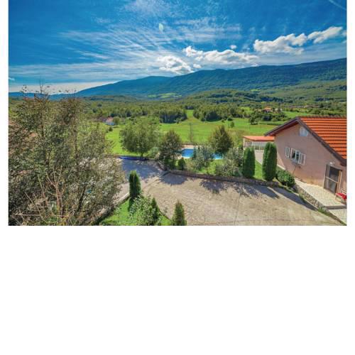 Holiday home Crni Kal II