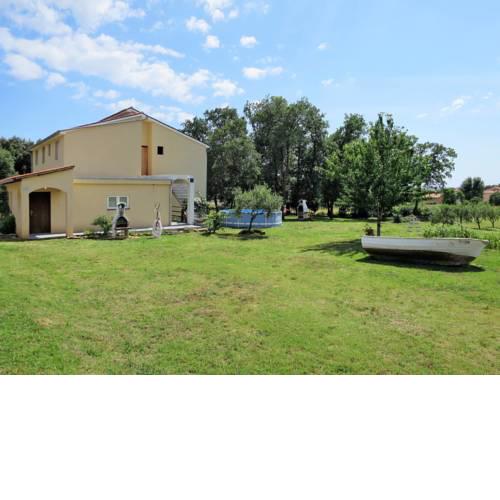 Holiday Home David (MDN124)