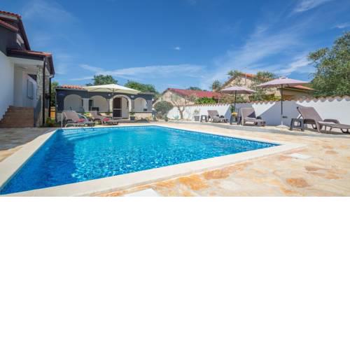 Holiday home Davor