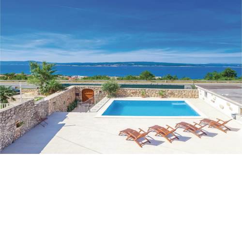Holiday home Gromacine IV