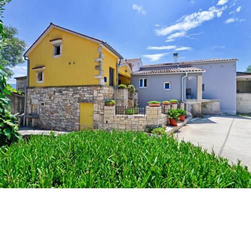 Holiday Home Haus Kate (IPC153)