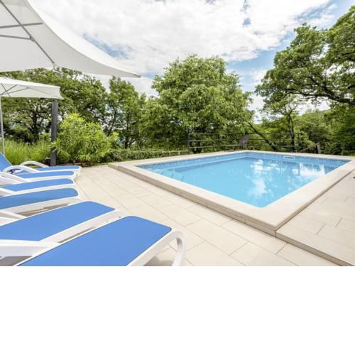 Holiday Home Haus Mariva (IPC132)