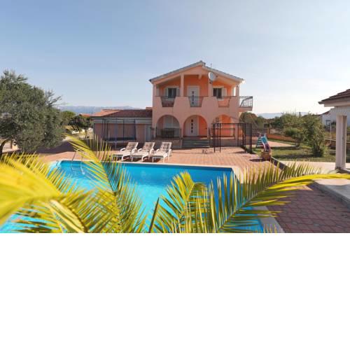Holiday Home Heaven on Earth