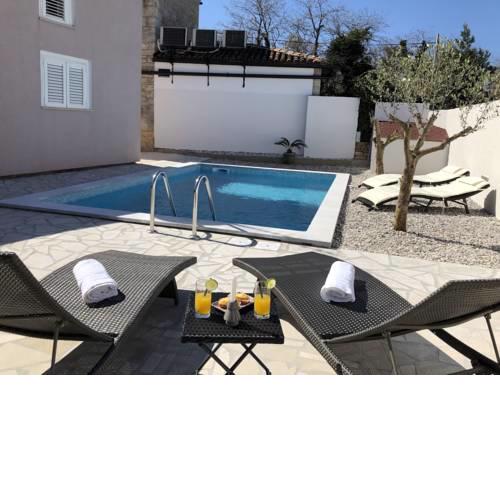 Holiday Home HOUSE BRUNO