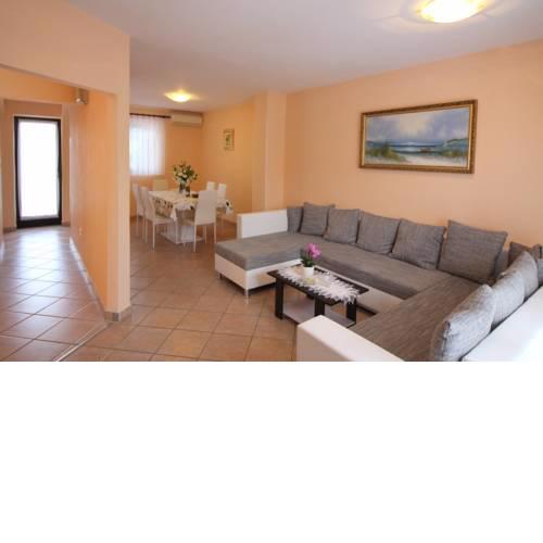 Holiday home in Porec/Istrien 10330