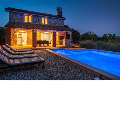 Holiday home in Risika/Insel Krk 38433