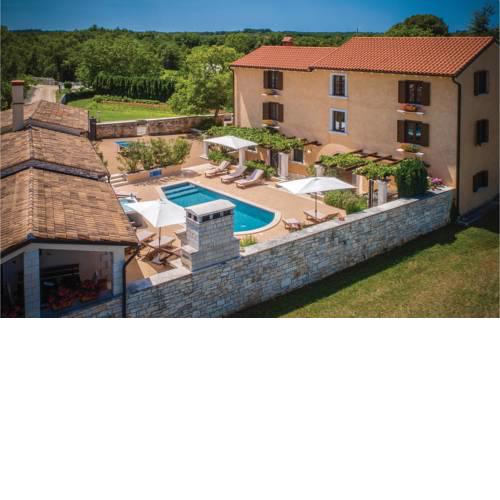 Holiday home Ivetici Cr