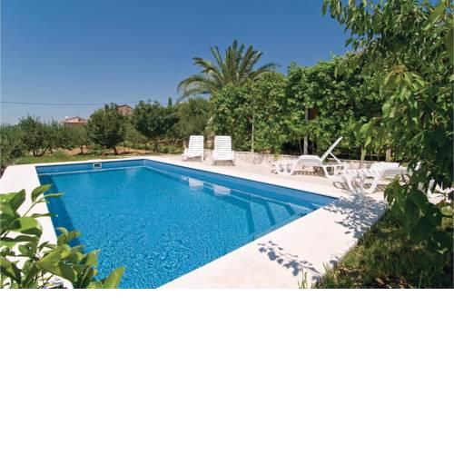 Holiday home Kastel Gomilica 39