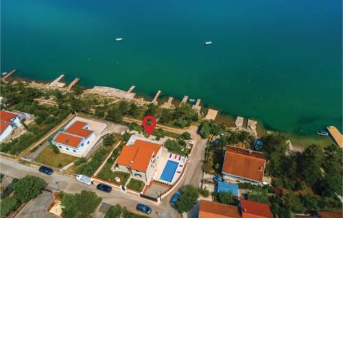 Holiday home Klimno 12