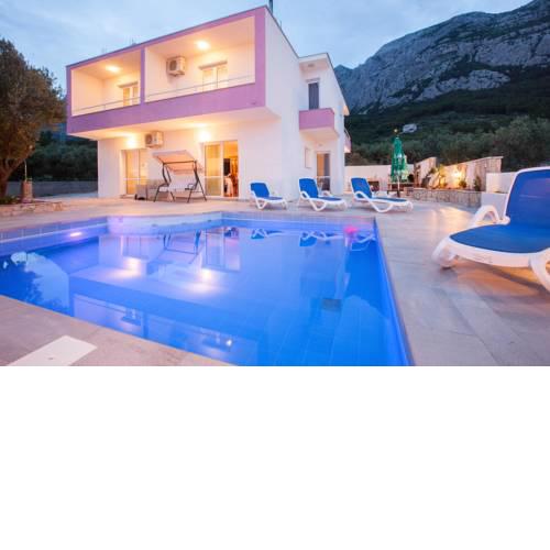 Holiday Home with pool