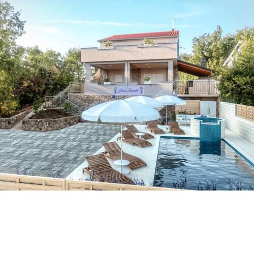 Holiday Home Lavendel (MLK159)
