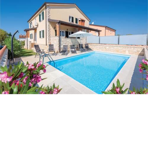 Holiday home Lovrecica 22 with Outdoor Swimmingpool