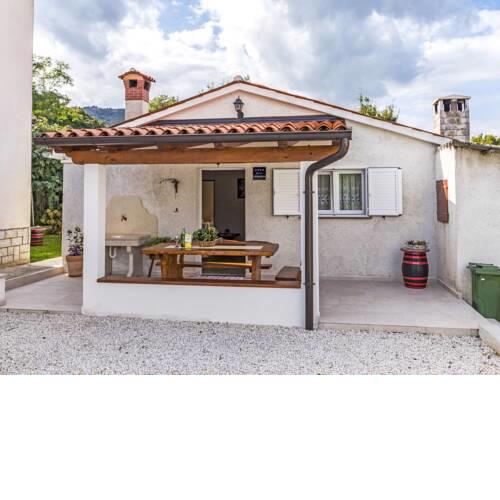 Holiday Home Magdalena (IPC160)