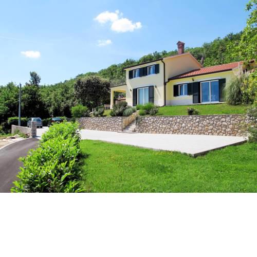 Holiday Home Makvic (MOD310)